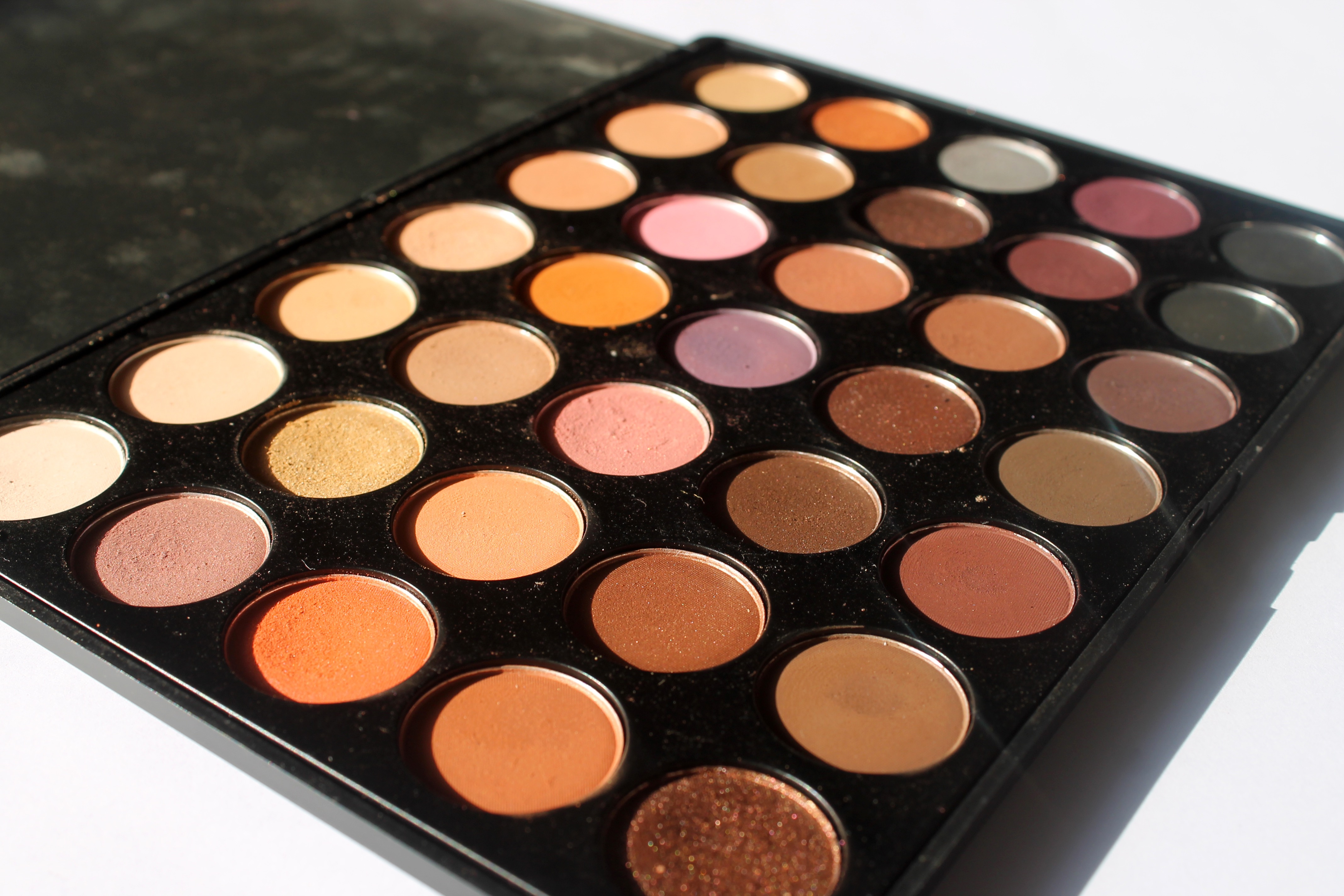 Morphe 35w 35 Color Warm Palette Review Swatches Mbf Makeup And Beauty Forever